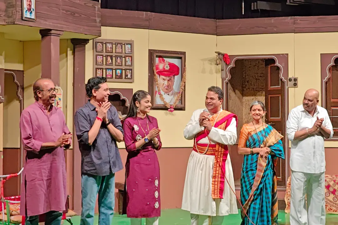shrimanta damodar pant marathi play by bharat jadhav - sadhuwani