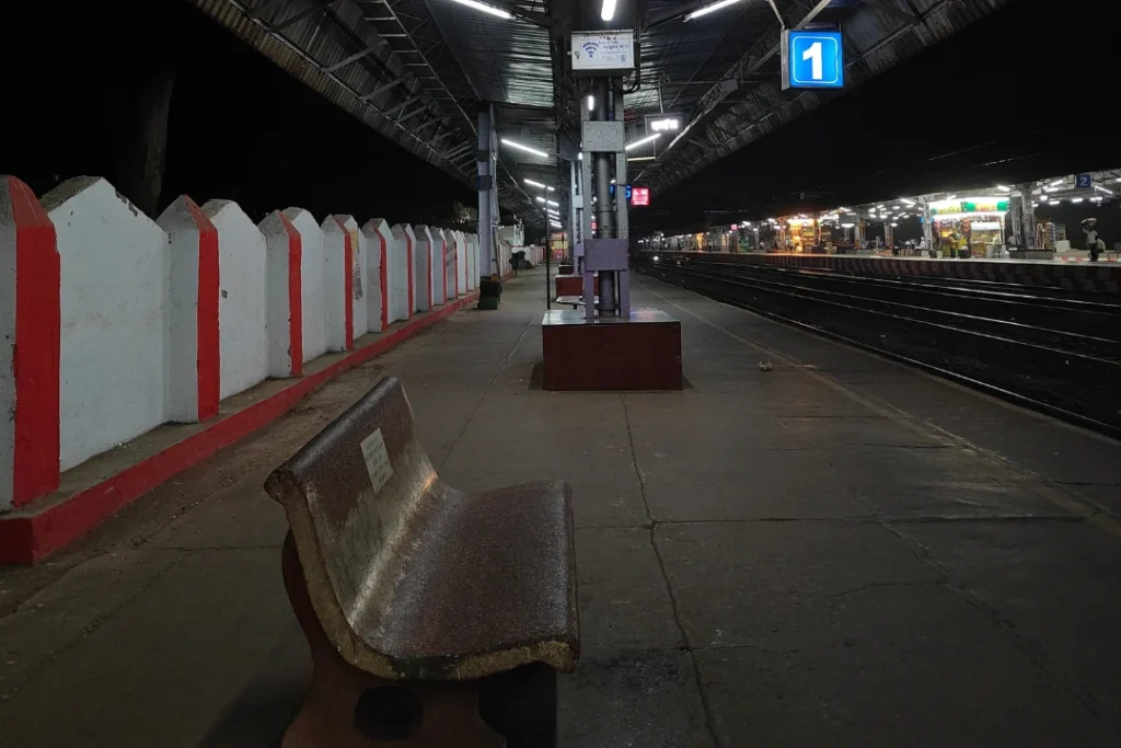 Platform No 1 & Pani Puri wala